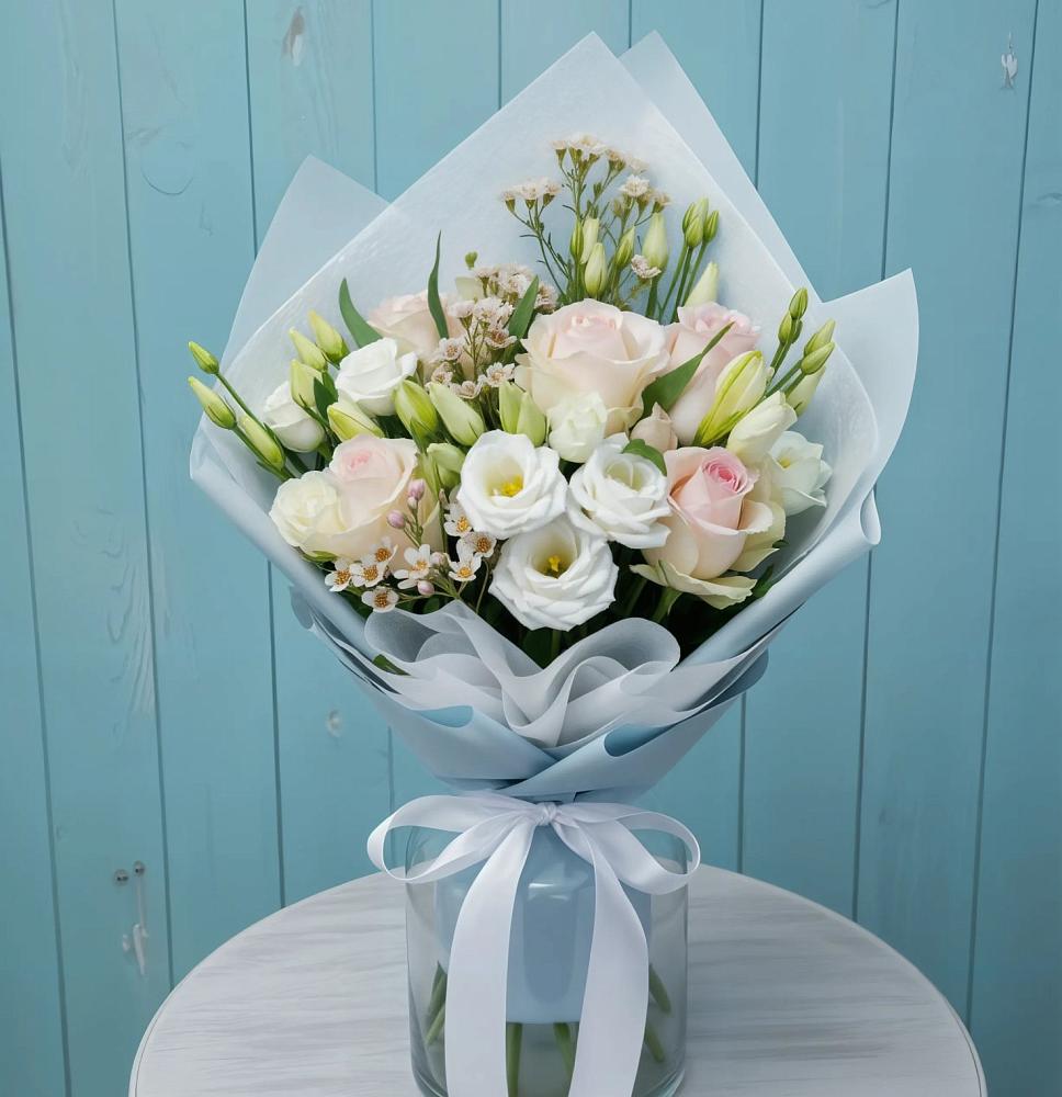 Букет цветов из: Розы и Лизиантусы в Клишино