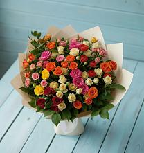 Букет Микс из разноцветных кустовых роз в Клишино